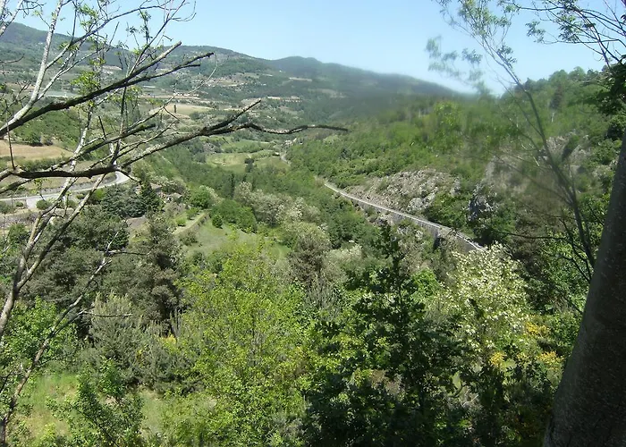Les Roches Le Crestet